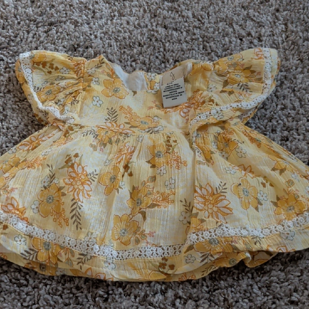 6/$35 Floral Yellow Baby Dress with Lace Trim